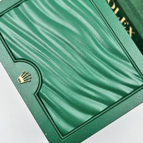 Rolex Oyster Box Size M 39137.08