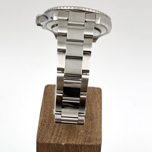 Rolex Yacht-Master 40 16622 with Papers